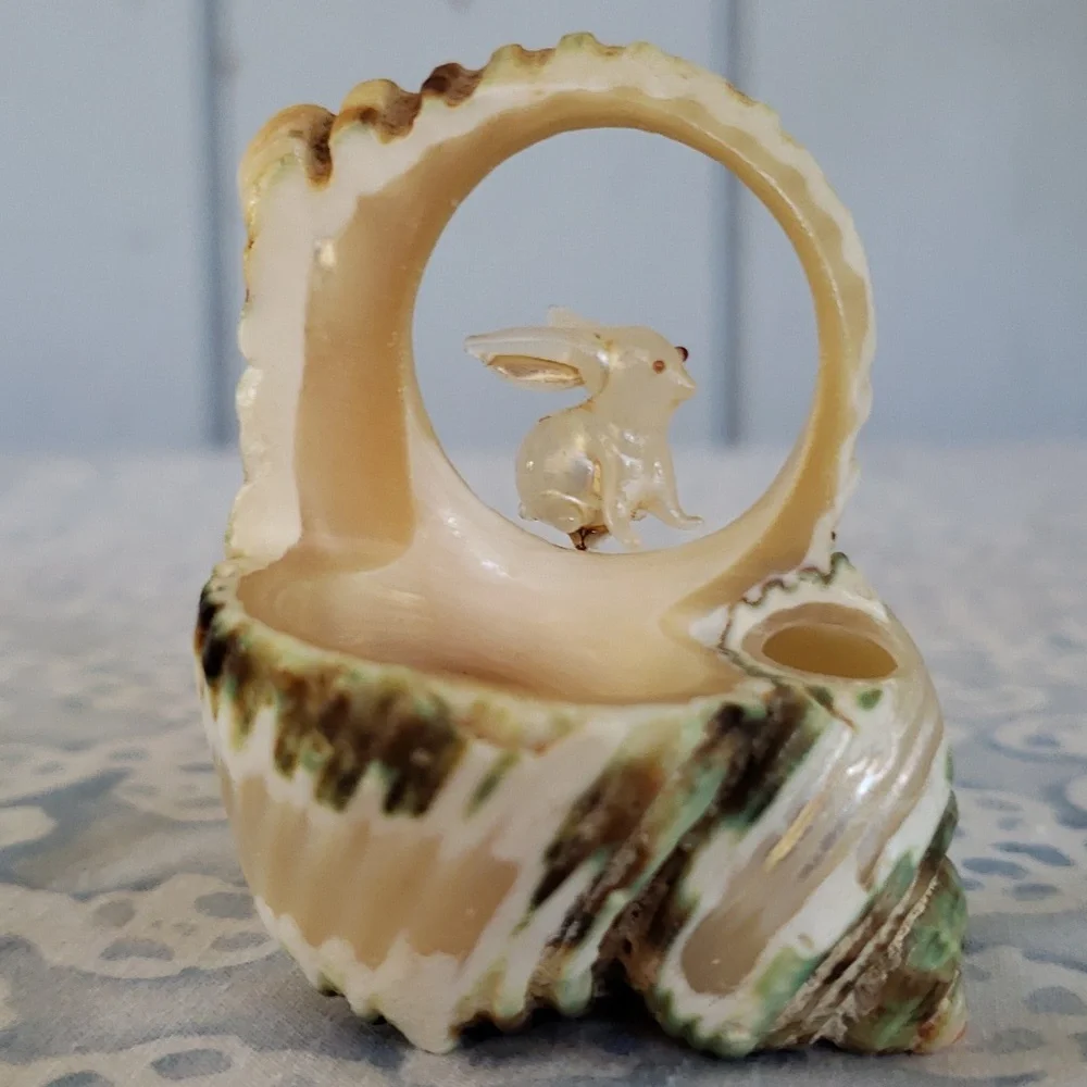 Carved Seashell with Rabbit - Picture 1 of 15